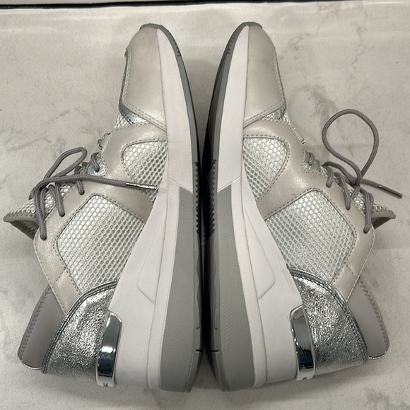 MICHAEL KORS Scout Sneakers Leather Wedge Heel Lace Up Silver Metallic 8M - Picture 6 of 16
